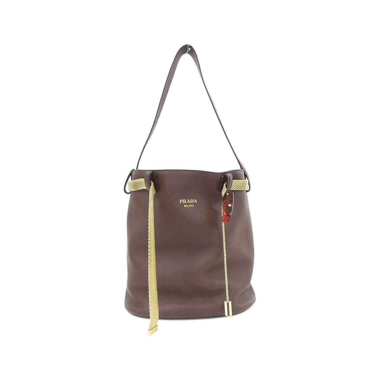 プラダ SOFT GRAIN ショルダーバッグ