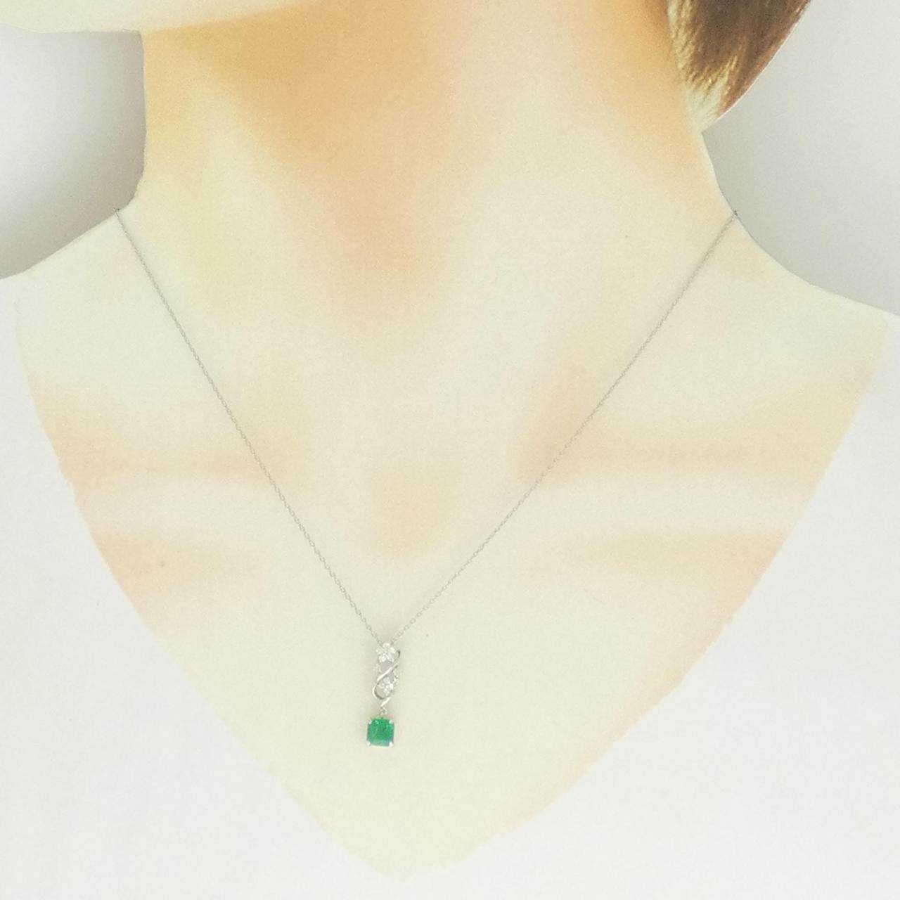 プラチナ エメラルド ダイヤモンド ネックレス
