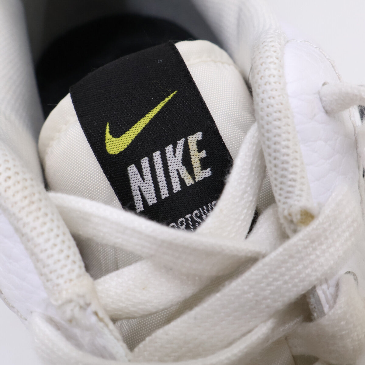 ナイキ AIR FORCE 1 07 LV8 UTILITY 天然皮革 スニーカー