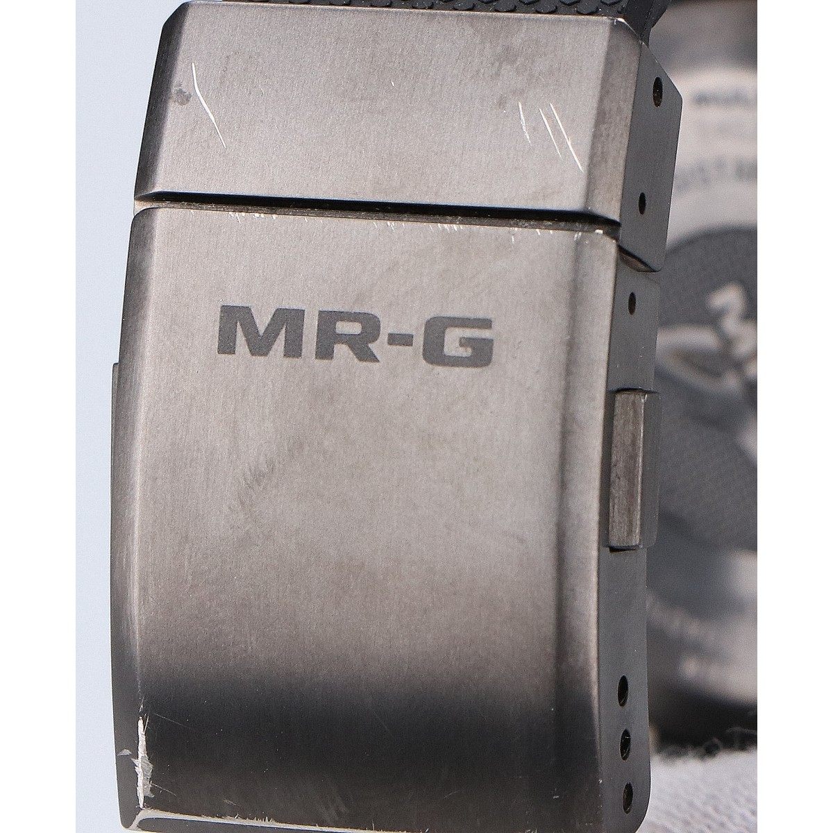 カシオGショック MRG-B5000R チタン 腕時計