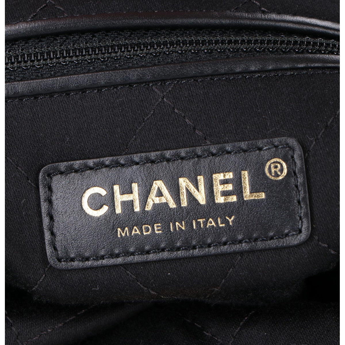 シャネル CHANEL22 シャイニーカーフスキン リュックサック
