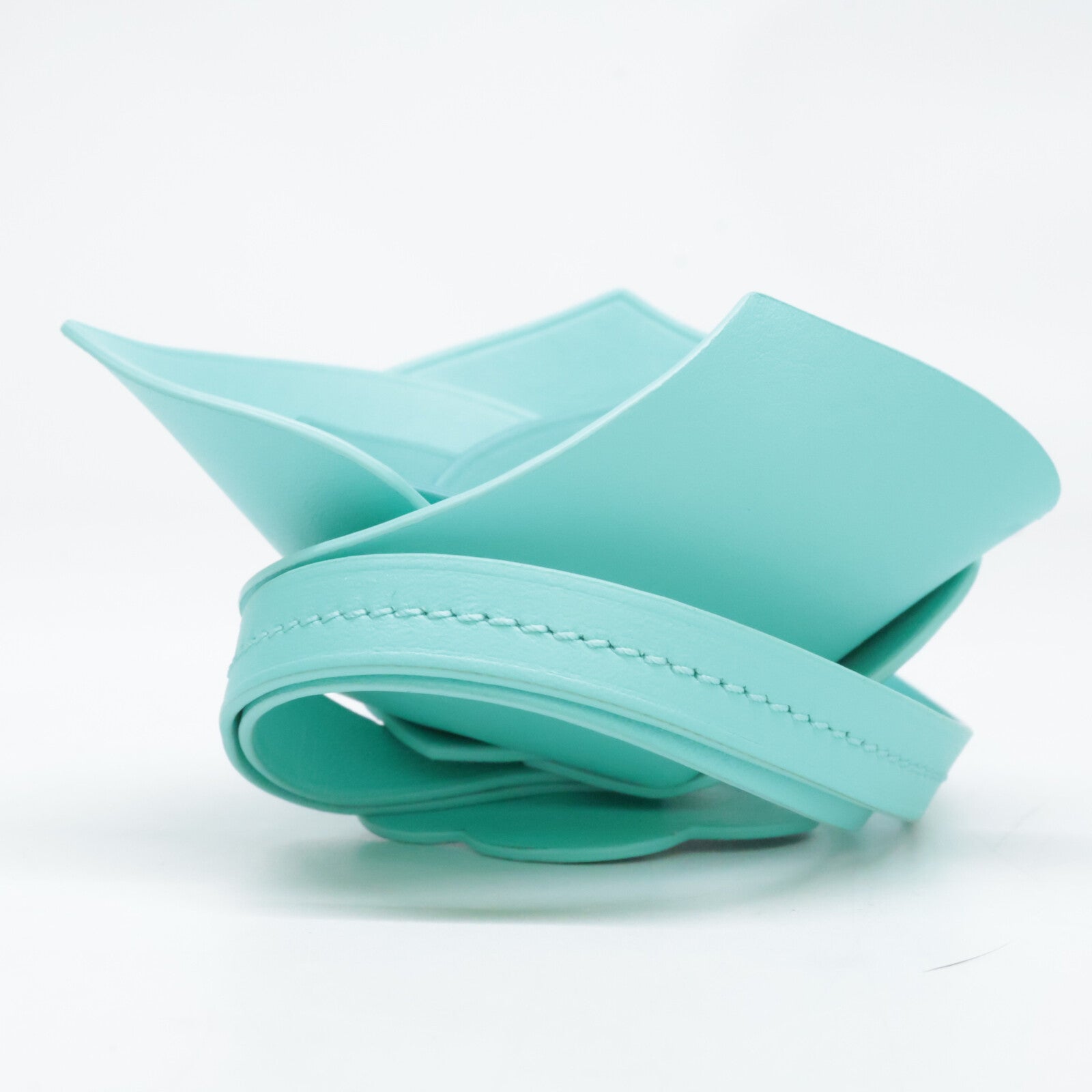 ティファニー フラワー レザー バッグ チャーム