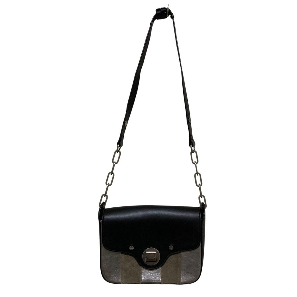 Coccinelle レザー フラップ チェーン ショルダー バッグ