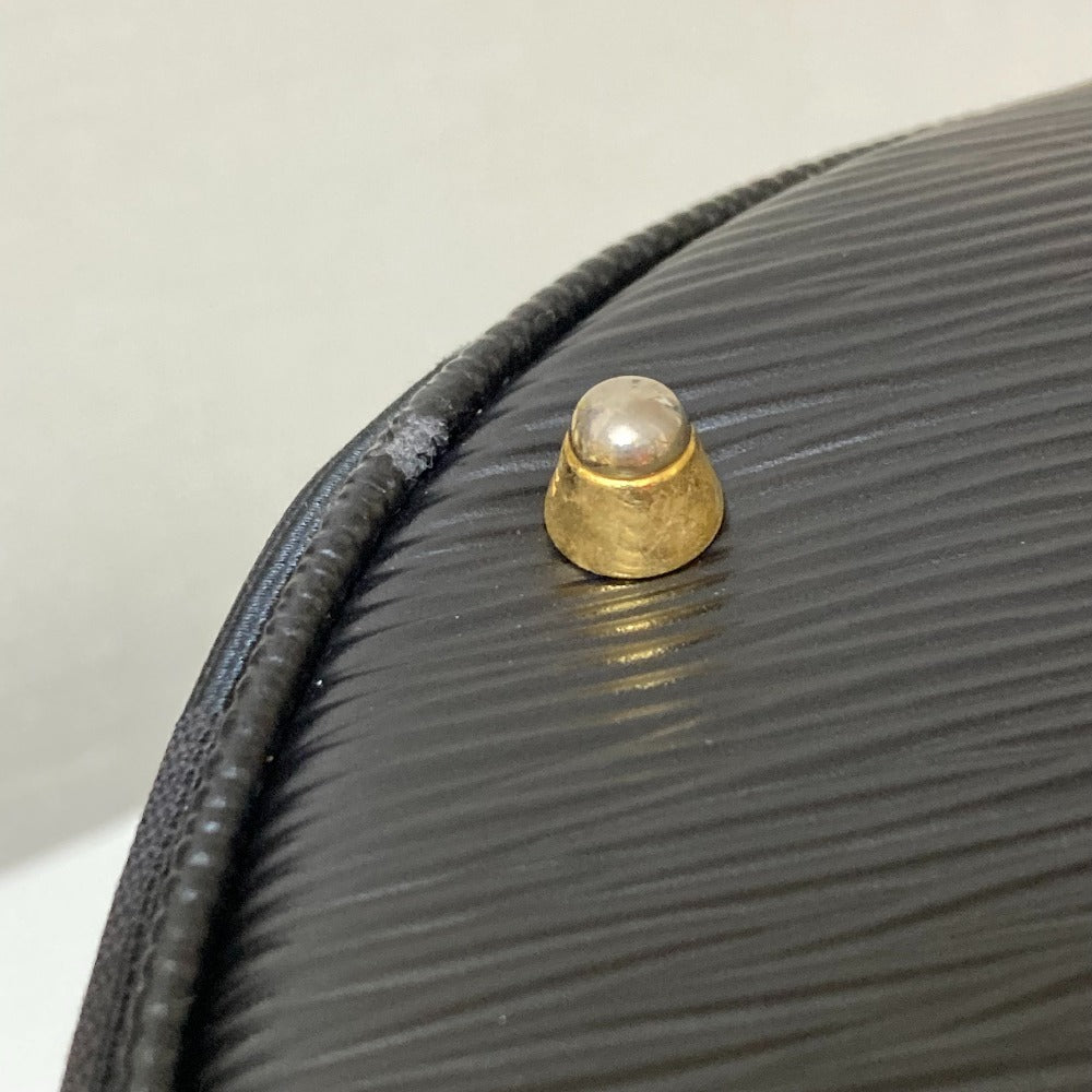 フェンディ ピーキン バケット バッグ