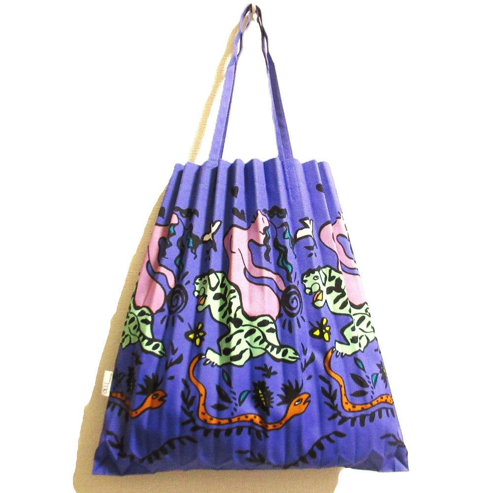 me ISSEY MIYAKE トランク ハンドバッグ