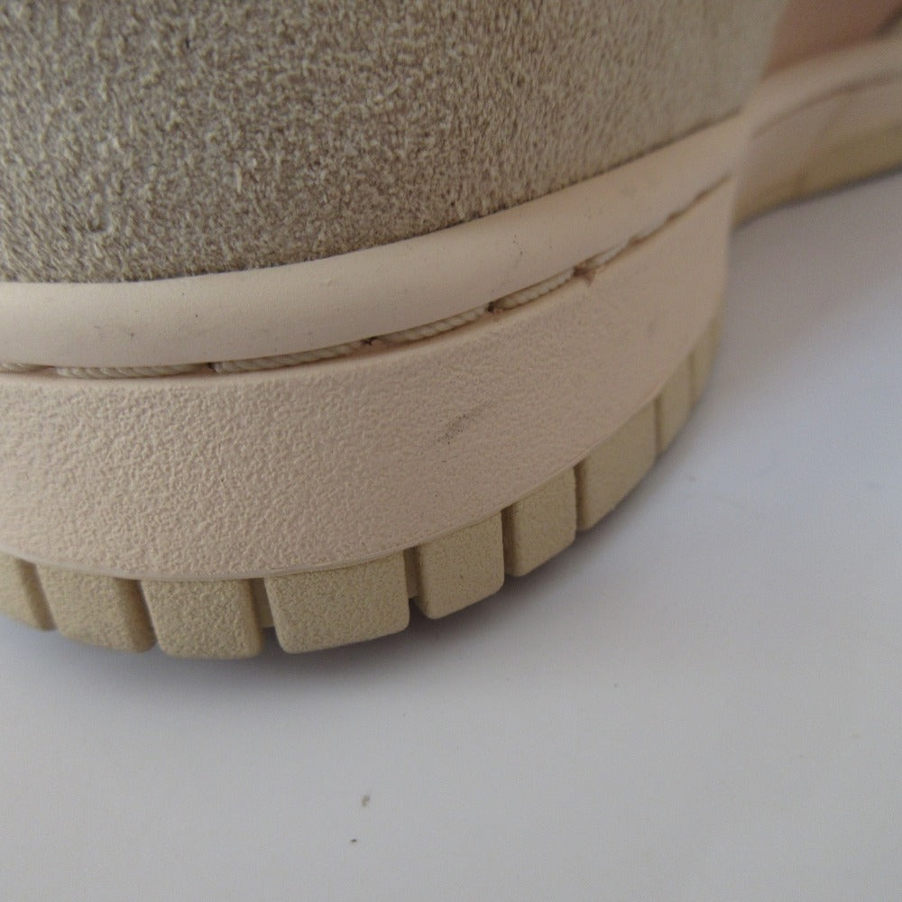 ナイキ DUNK LOW Plush Swoosh スニーカー