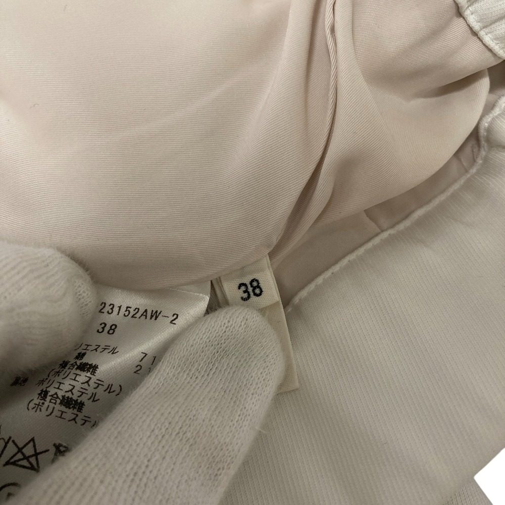 ヨリ サテンセンタープレスワイドパンツ