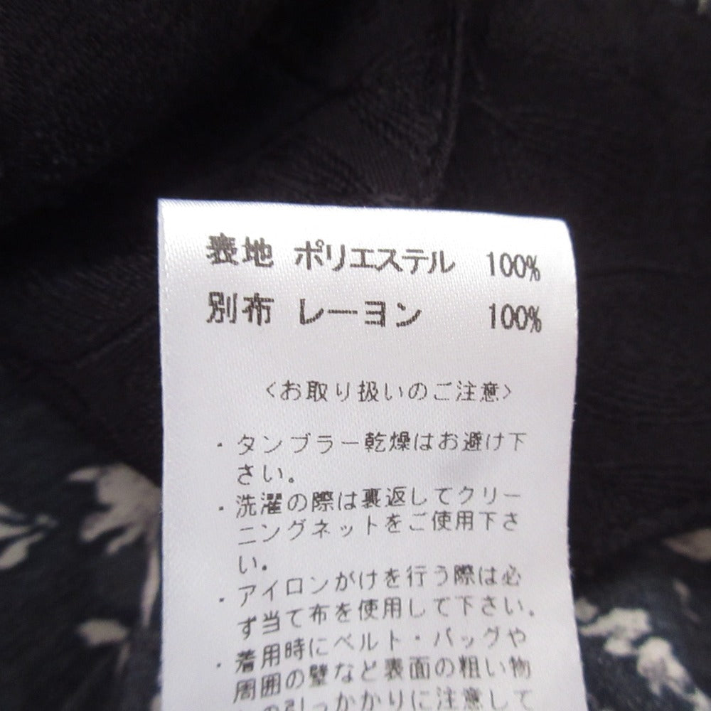 WHYTO. フラワープリントワンピース