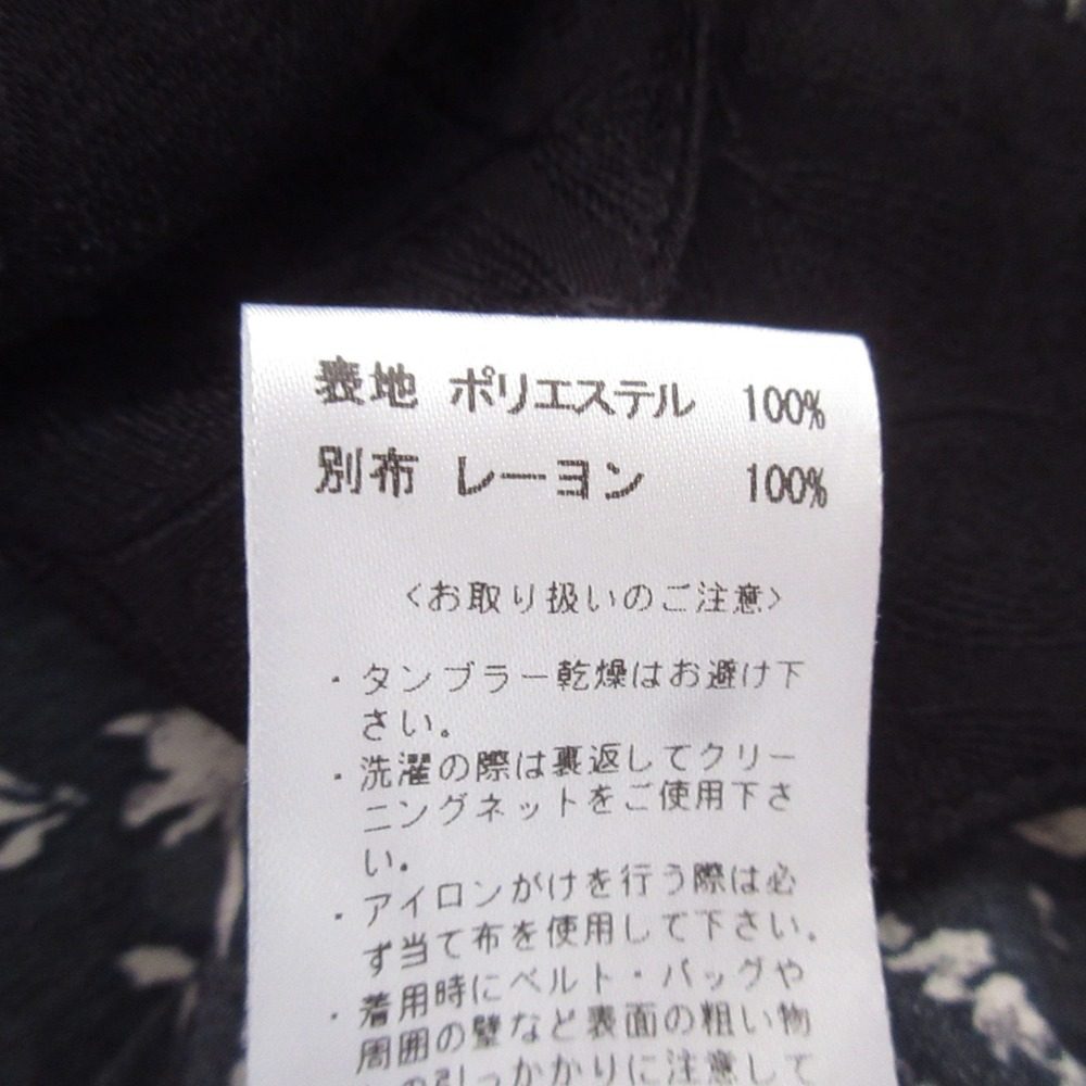 WHYTO. フラワープリントワンピース