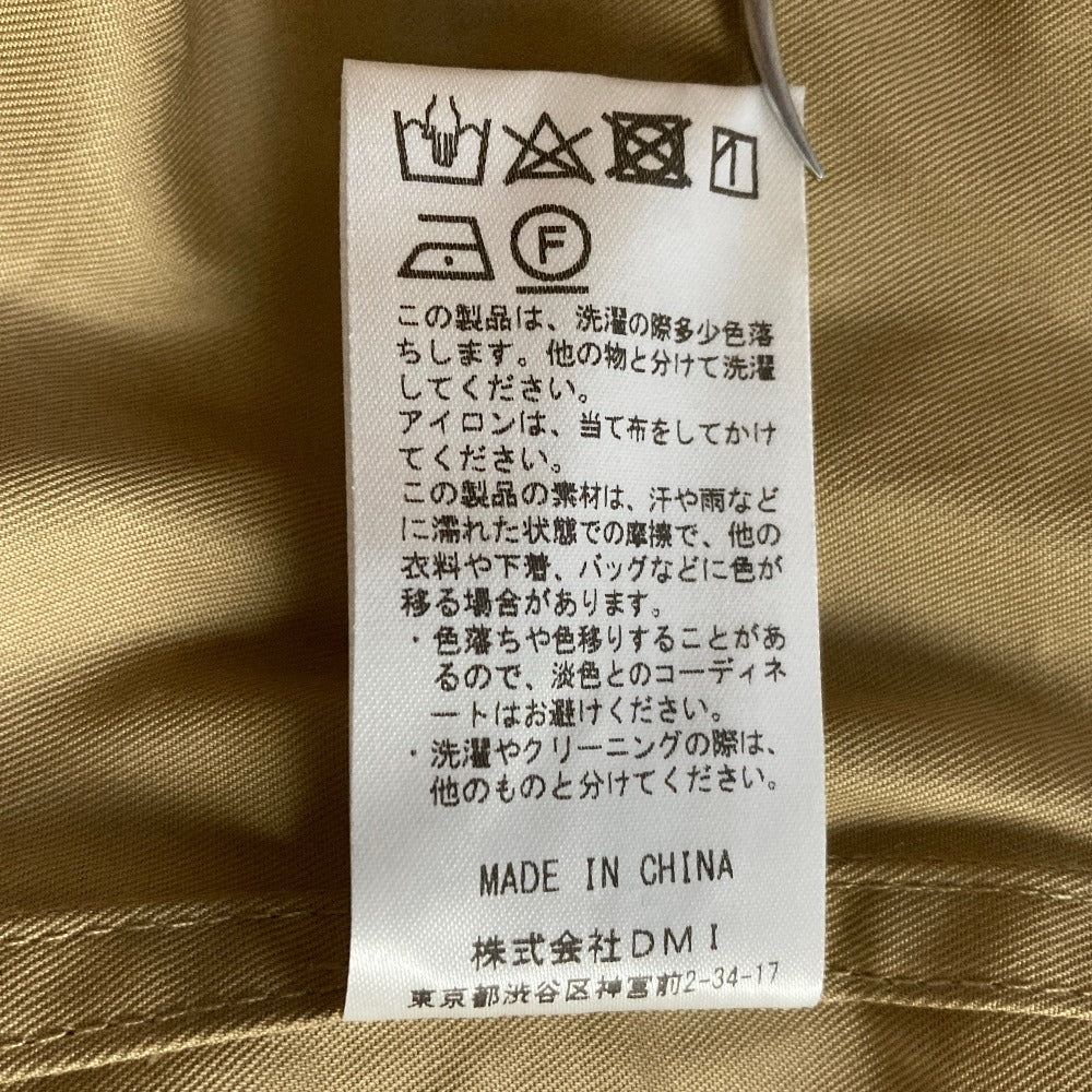 コエルケープ付きトレンチコート