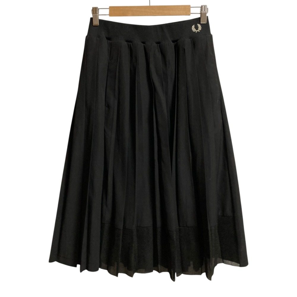 フレッドペリー Sheer Knit Paneledスカート