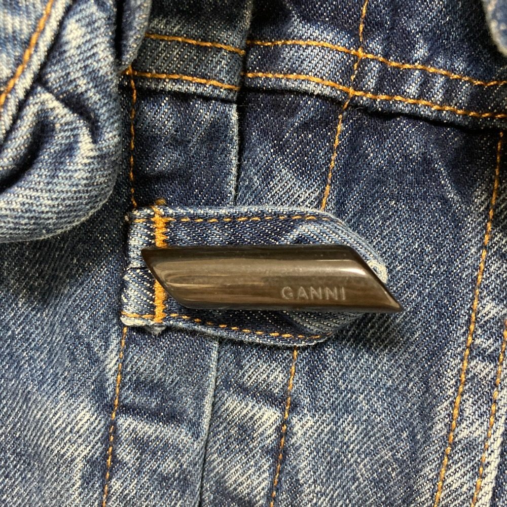 ガニー ラッフルカラーデニムジャケット