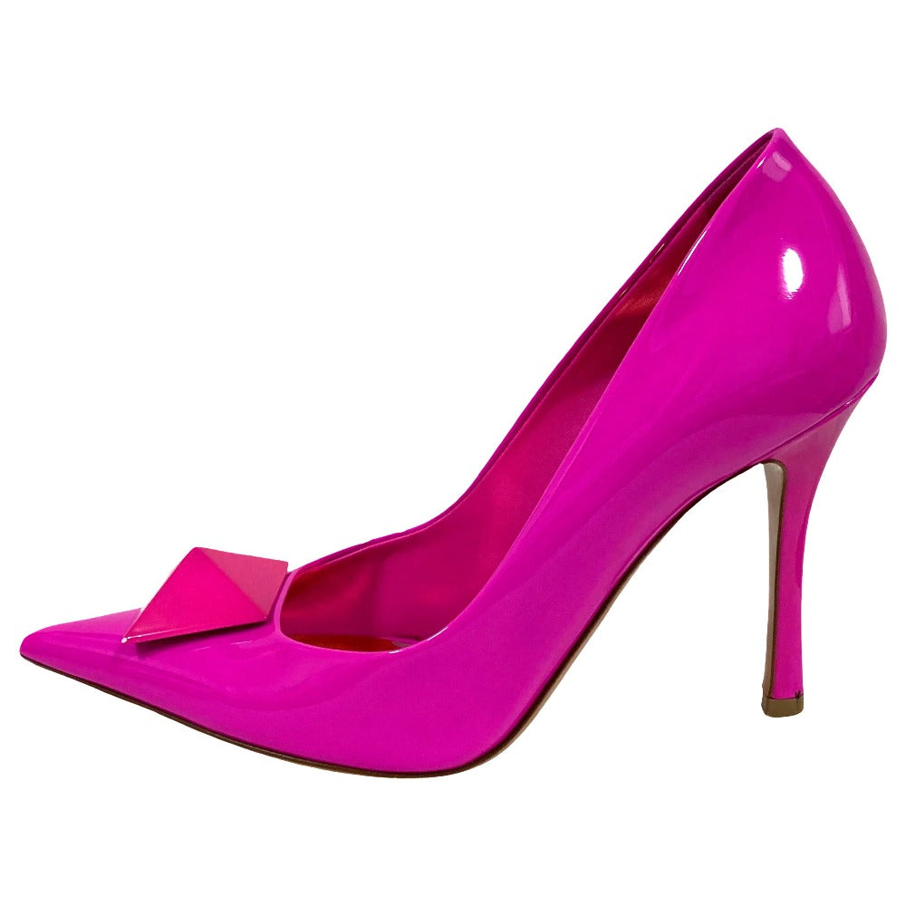 ヴァレンティノガラヴァーニ ローマンスタッズ パテントパンプス