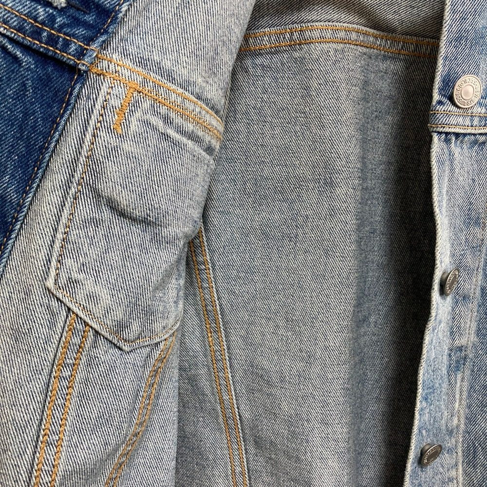 リーバイス Altered Trucker デニムジャケット