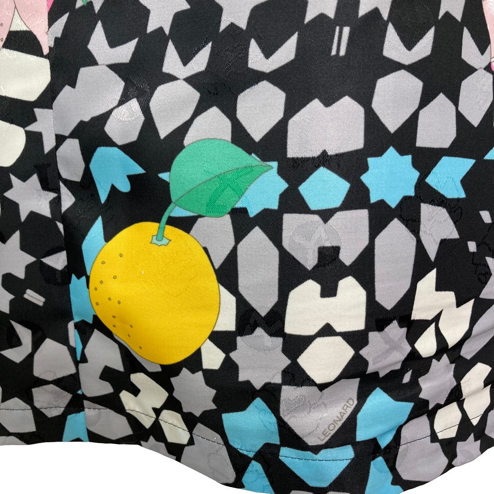 レオナールスポーツ 総柄ポリエステルコート