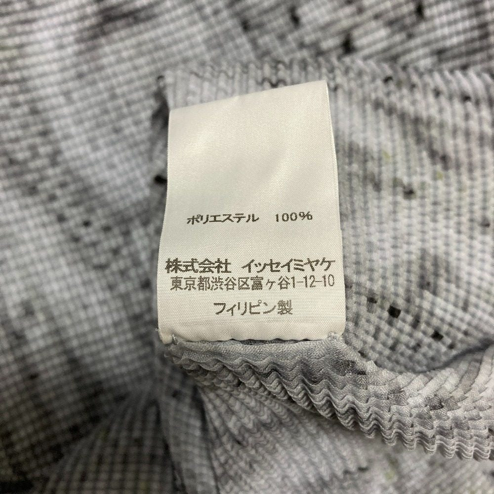 ミーイッセイミヤケ ハイネックブラウス