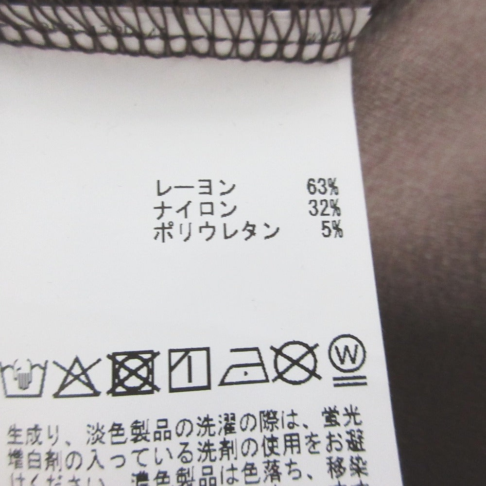 インゲボルグ チェックブーケプリントカットソー