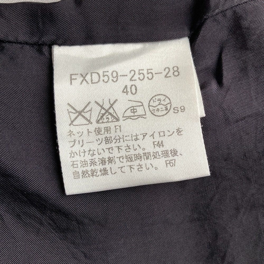 バーバリーロンドン レザープリーツスカート