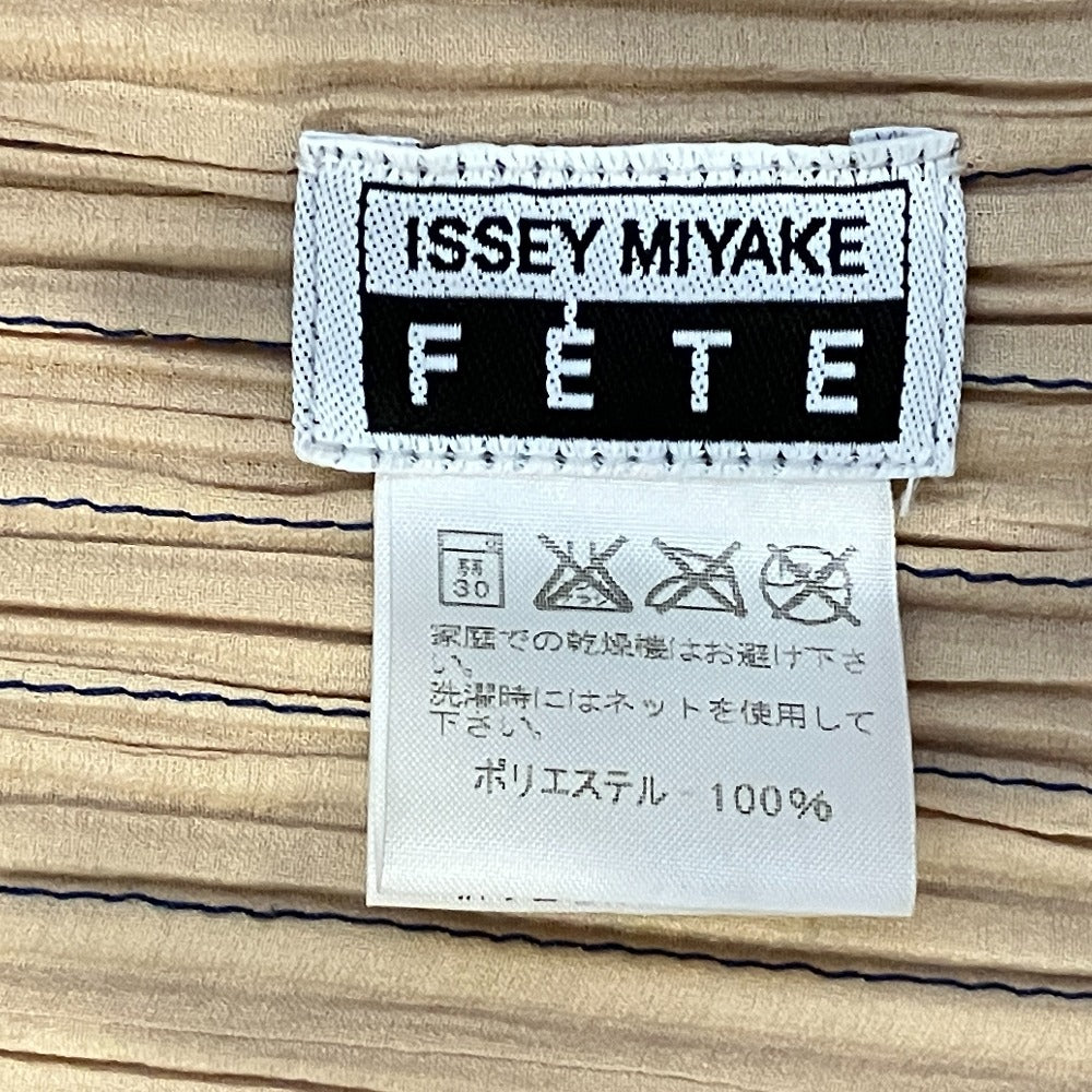イッセイミヤケ フェット プリーツフーデッドコート