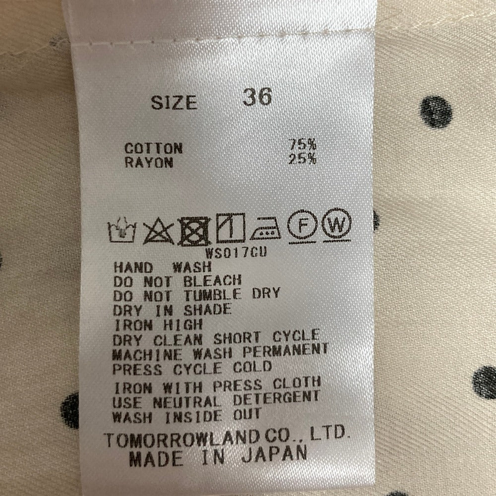 ボールジィ ドットプリントフリルネックブラウス