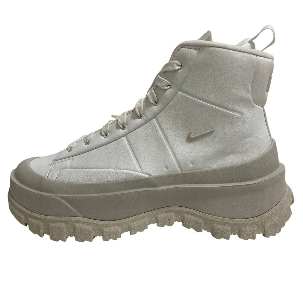 ナイキ WMNS BLAZER ROAM MID スニーカー