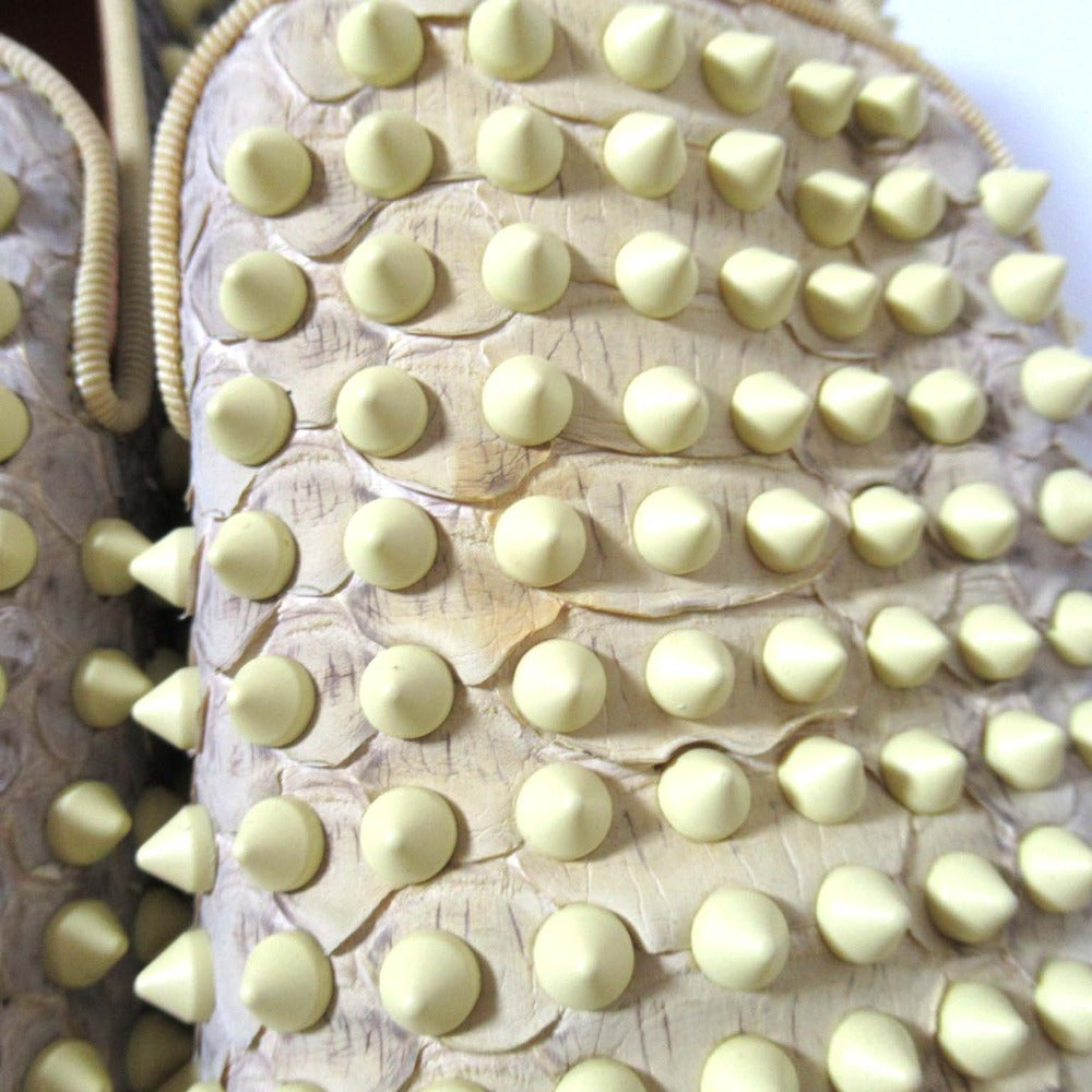 クリスチャンルブタン ローラーボーイ スパイクスタッズ スリッポン スニーカー