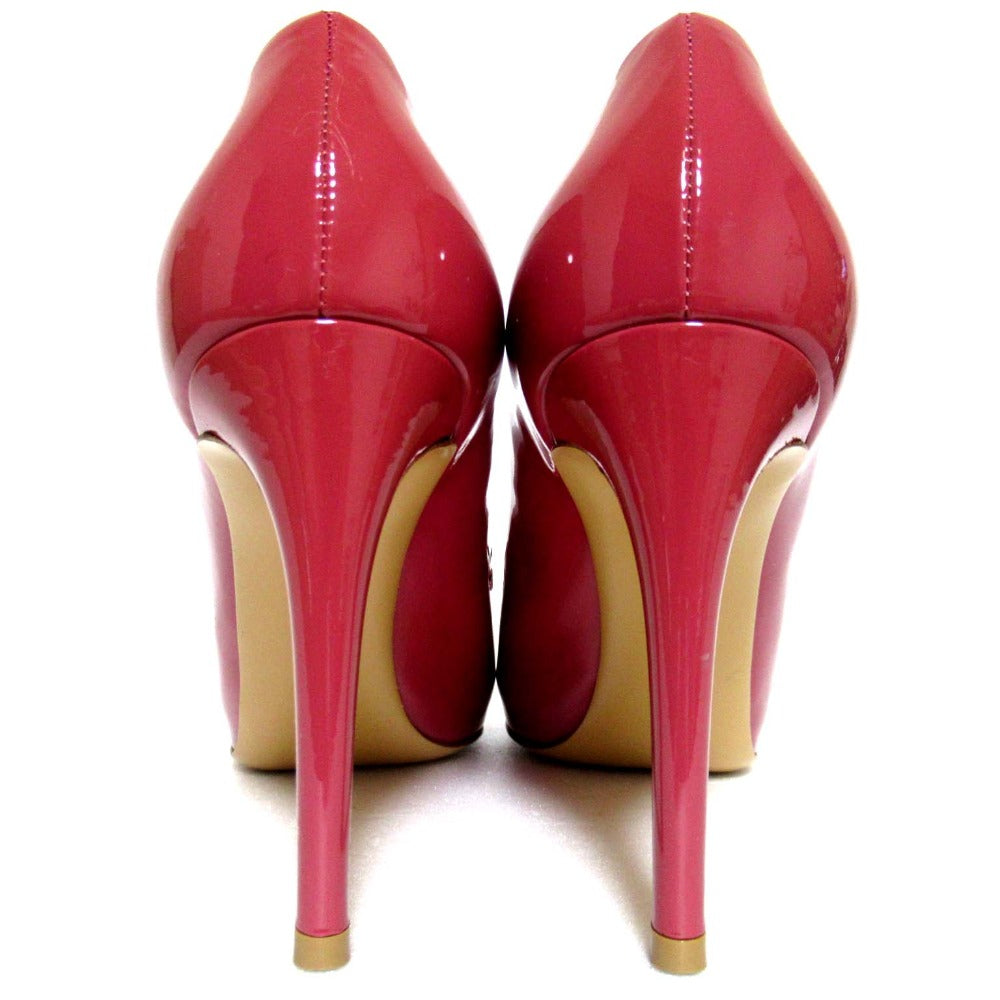 サルヴァトーレ フェラガモ ヴァラ パテントレザー パンプス