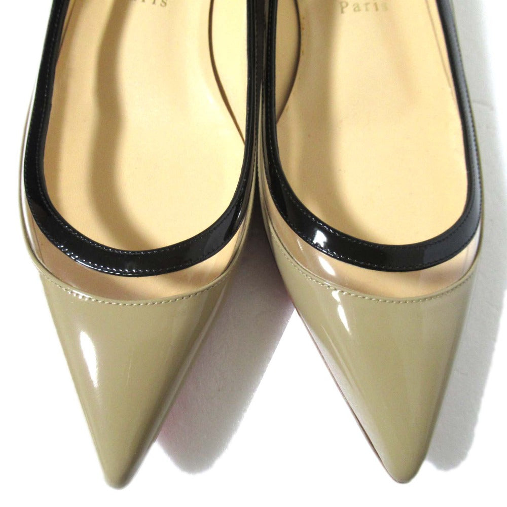 クリスチャン ルブタン パテント レザー ポインテッド トゥ フラット パンプス