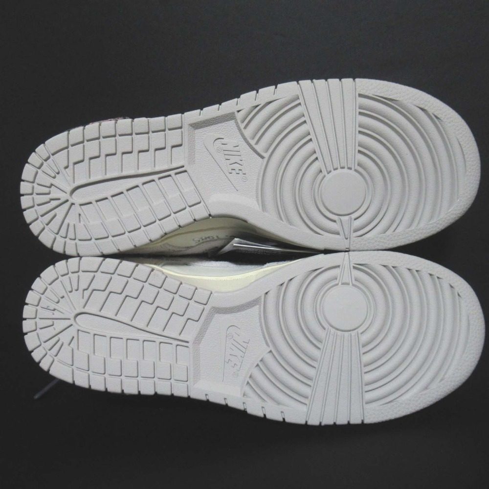 ナイキ オフホワイト DUNK LOW スニーカー