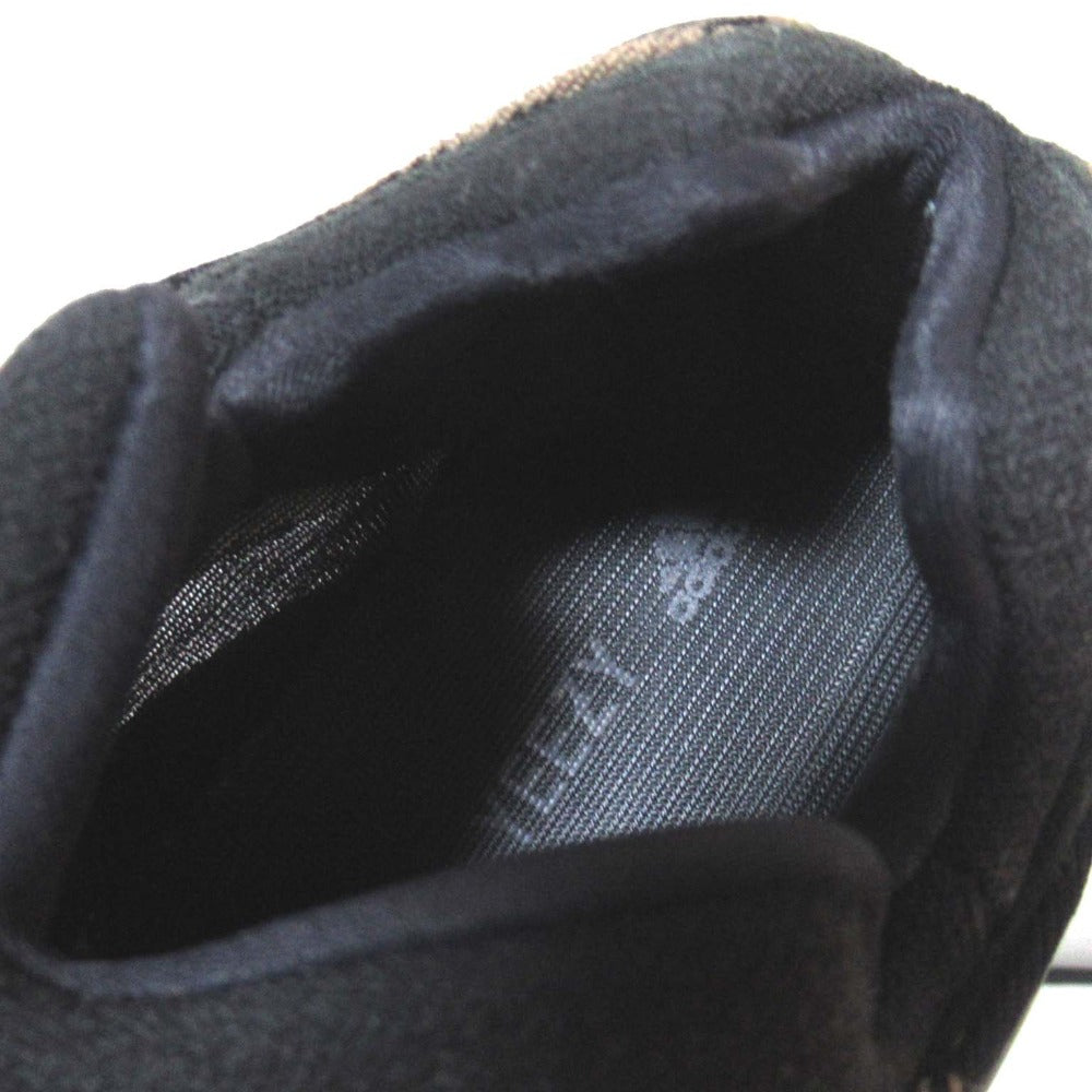 アディダス YEEZY 700V3 スニーカー