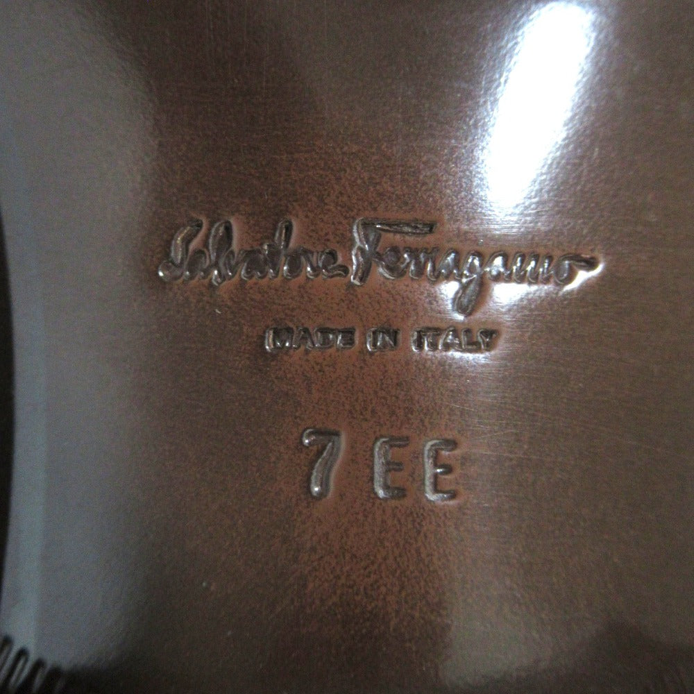 サルヴァトーレ フェラガモ スエードUチップダービーシューズ