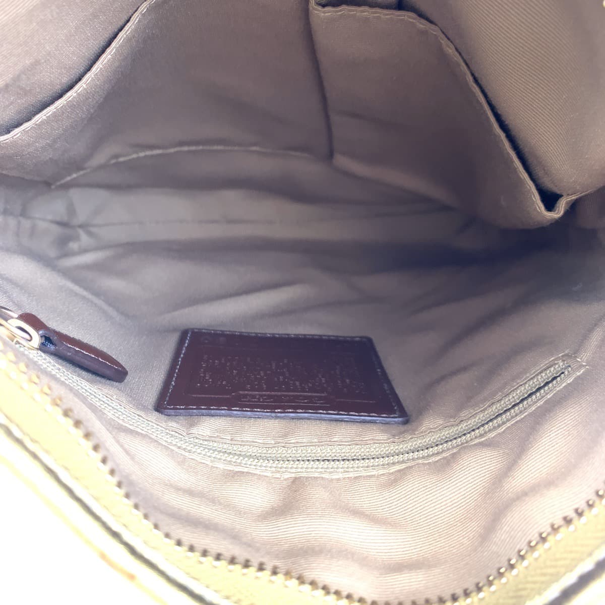 コーチ シグネチャー キャンバス/レザー ショルダーバッグ