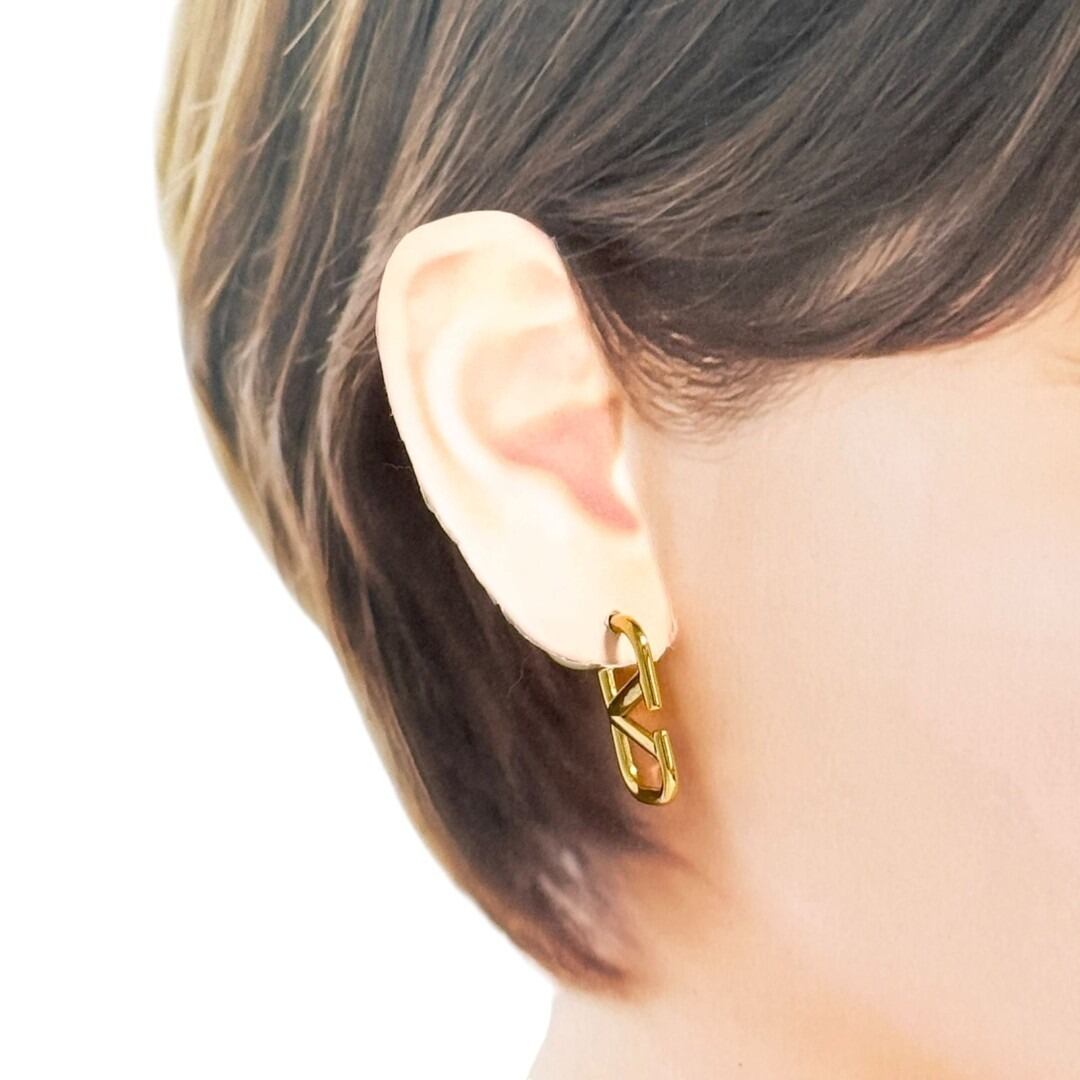 ヴァレンティノガラヴァーニ Vロゴ シグネチャー パールピアス