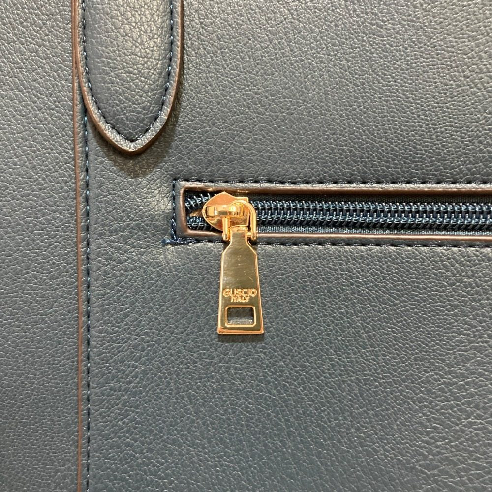 グッシオ レザートートバッグ