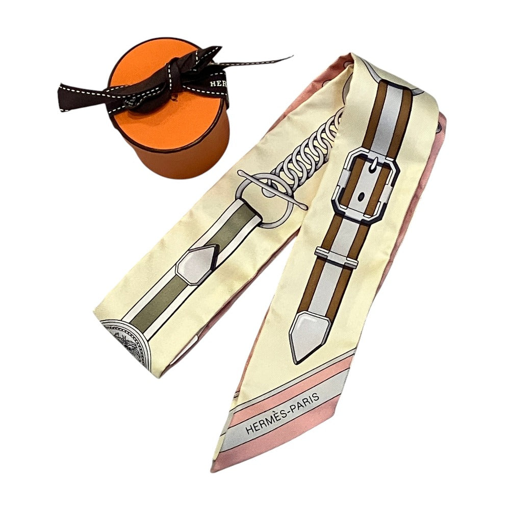 エルメス GRAND TRALALA シルクツイリースカーフ