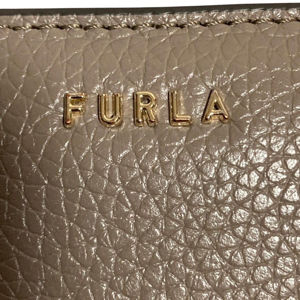 フルラ レザー二つ折り財布