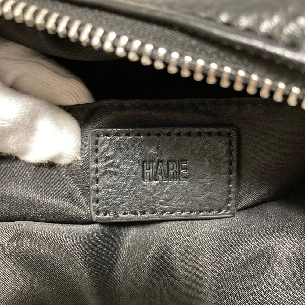 ハレ BIG-ZIP-BAG フェイクレザーショルダーバッグ