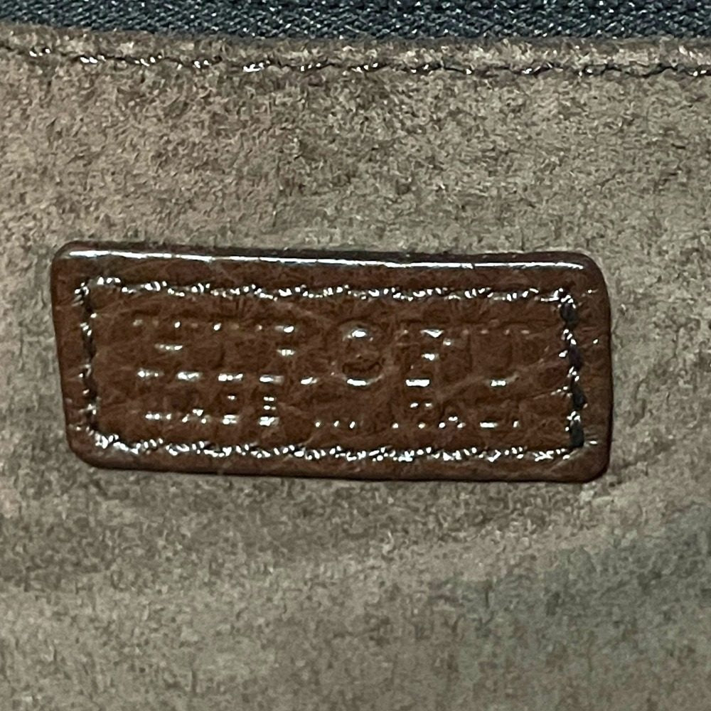 ヒロフ 型押しレザーショルダーバッグ