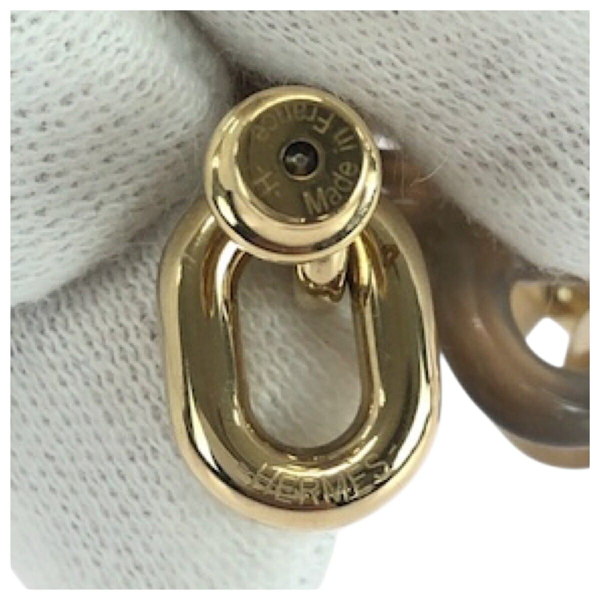 エルメス レジーユ バッファローホーン ピアス