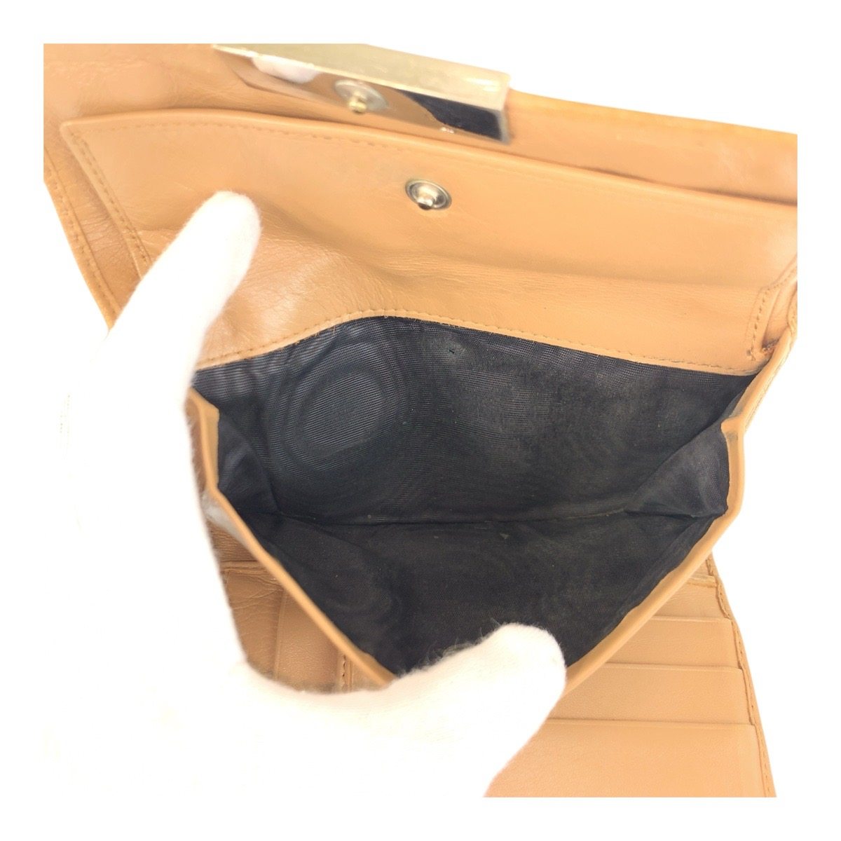 プラダ レザー二つ折り財布