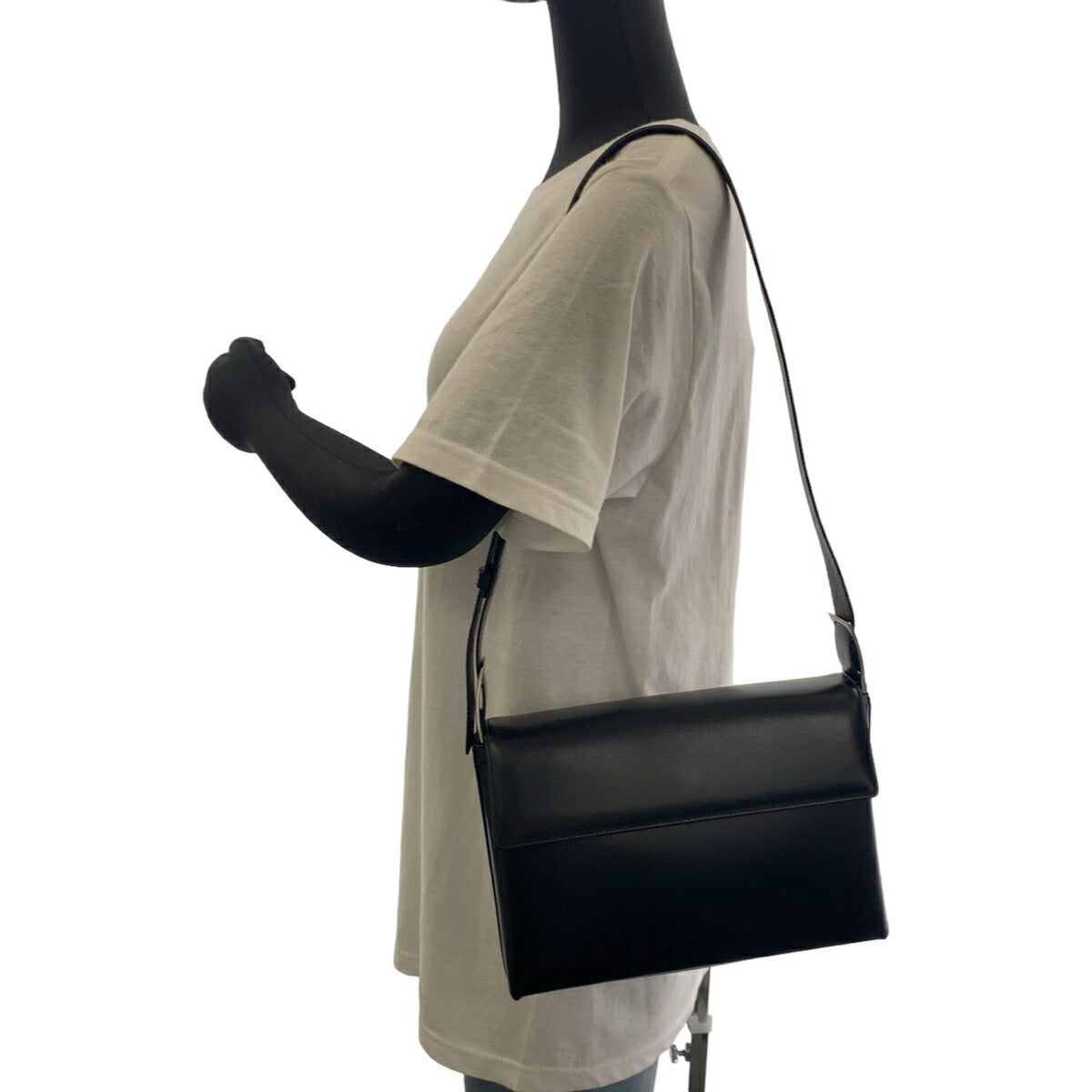 サルヴァトーレ フェラガモ ヴァラ レザー ショルダーバッグ