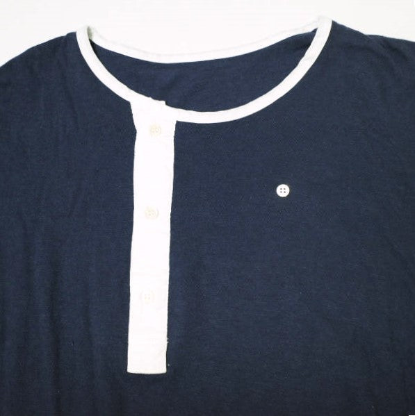 Pilgrim Surf+Supply ヘンリー ネック カット アンド ソーン Tシャツ