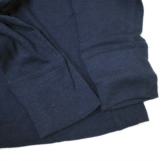 Pilgrim Surf+Supply ヘンリー ネック カット アンド ソーン Tシャツ