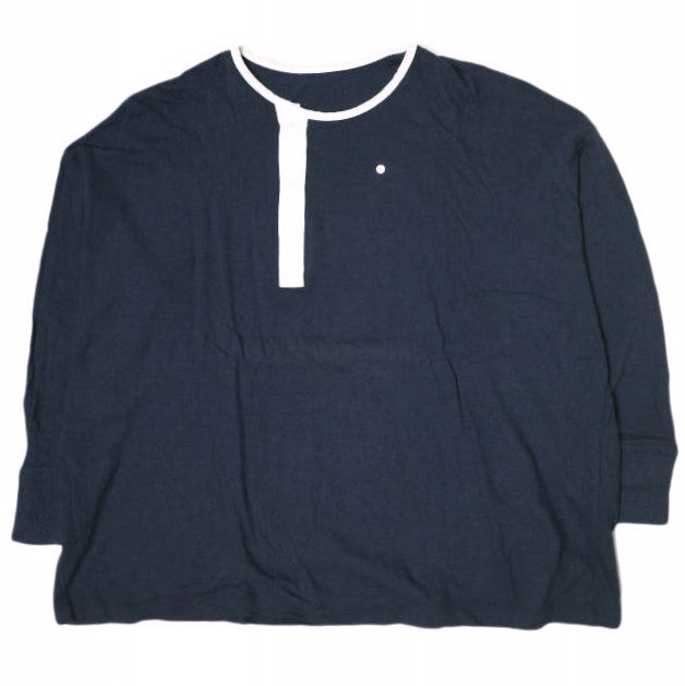Pilgrim Surf+Supply ヘンリー ネック カット アンド ソーン Tシャツ