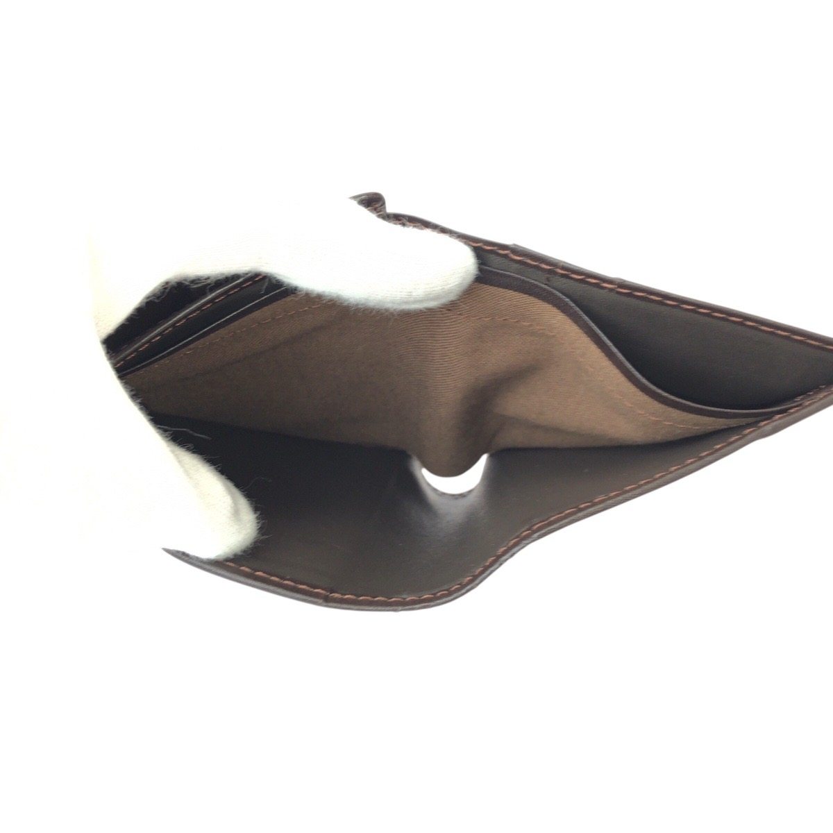 ニナリッチ レザー折り財布
