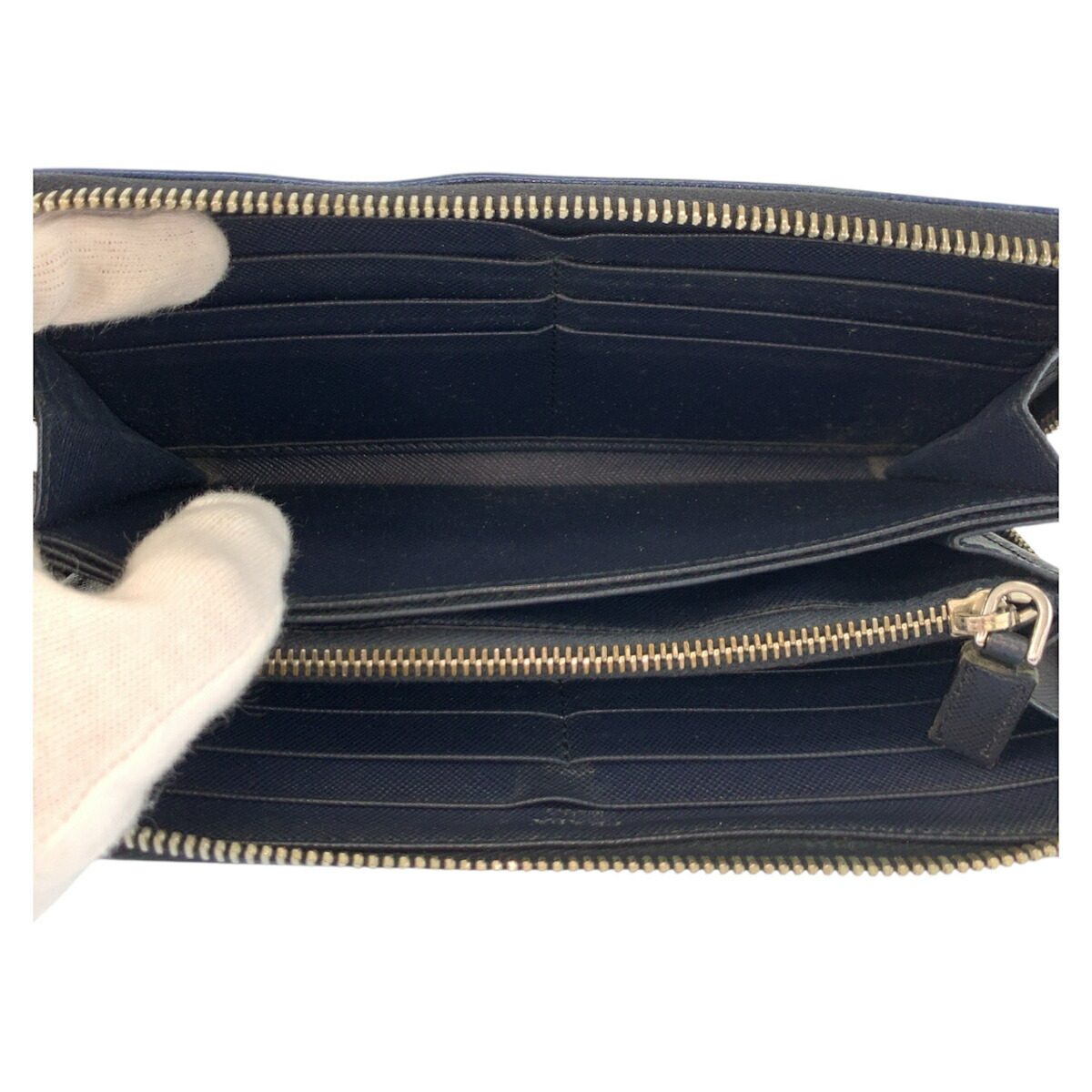 プラダ サフィアーノ レザー長財布