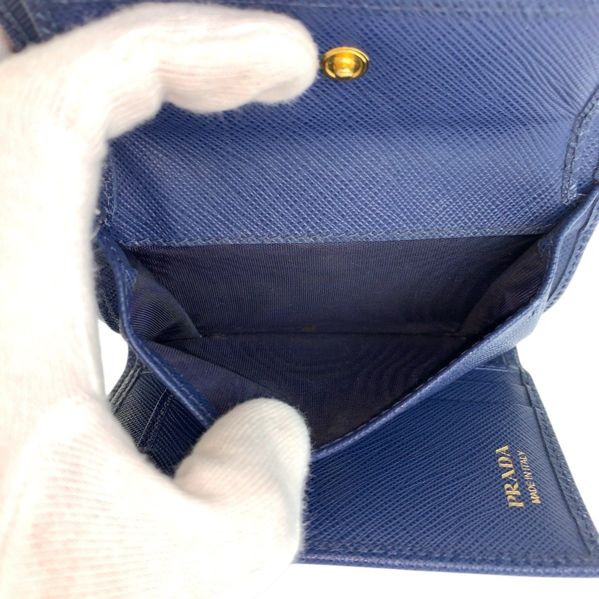プラダ サフィアーノ 二つ折り財布