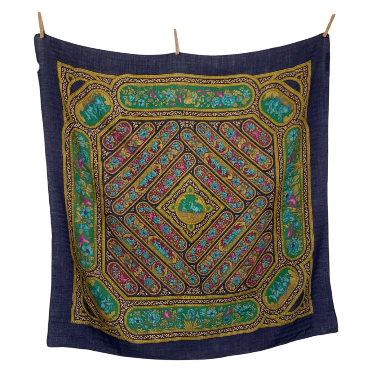 エルメス QALAMDAN シルクスカーフ