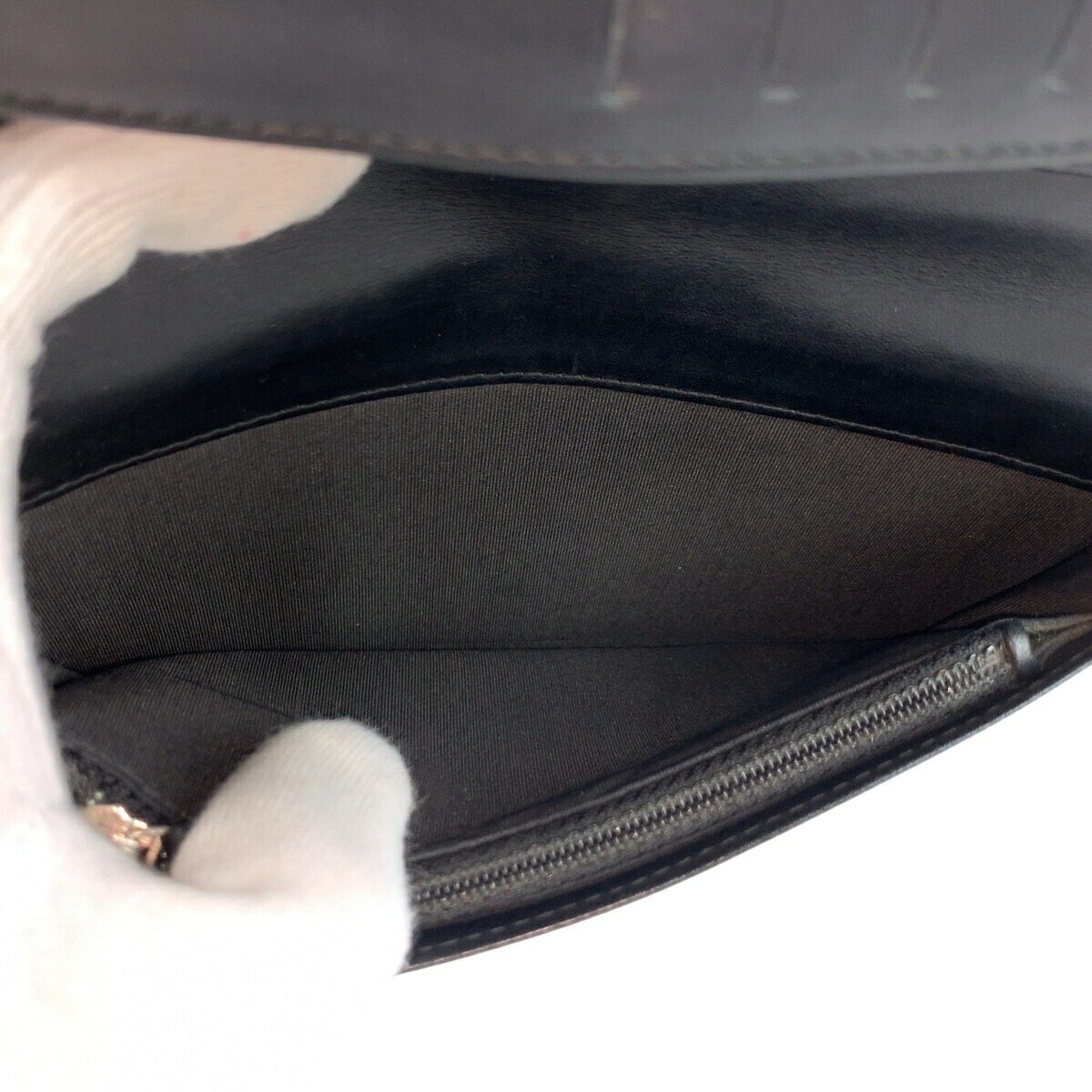 シャネル レザー長財布