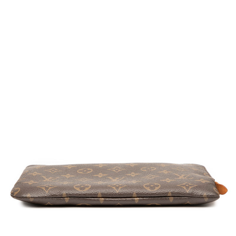 ルイ ヴィトン エテュイ ヴォワヤージュ PM モノグラム クラッチ バッグ